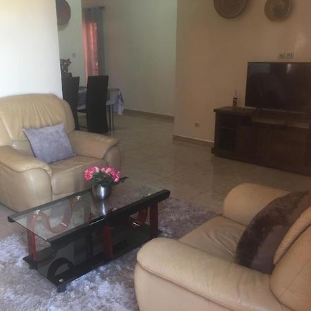 Villa Chez Julien Rufisque Ngoại thất bức ảnh