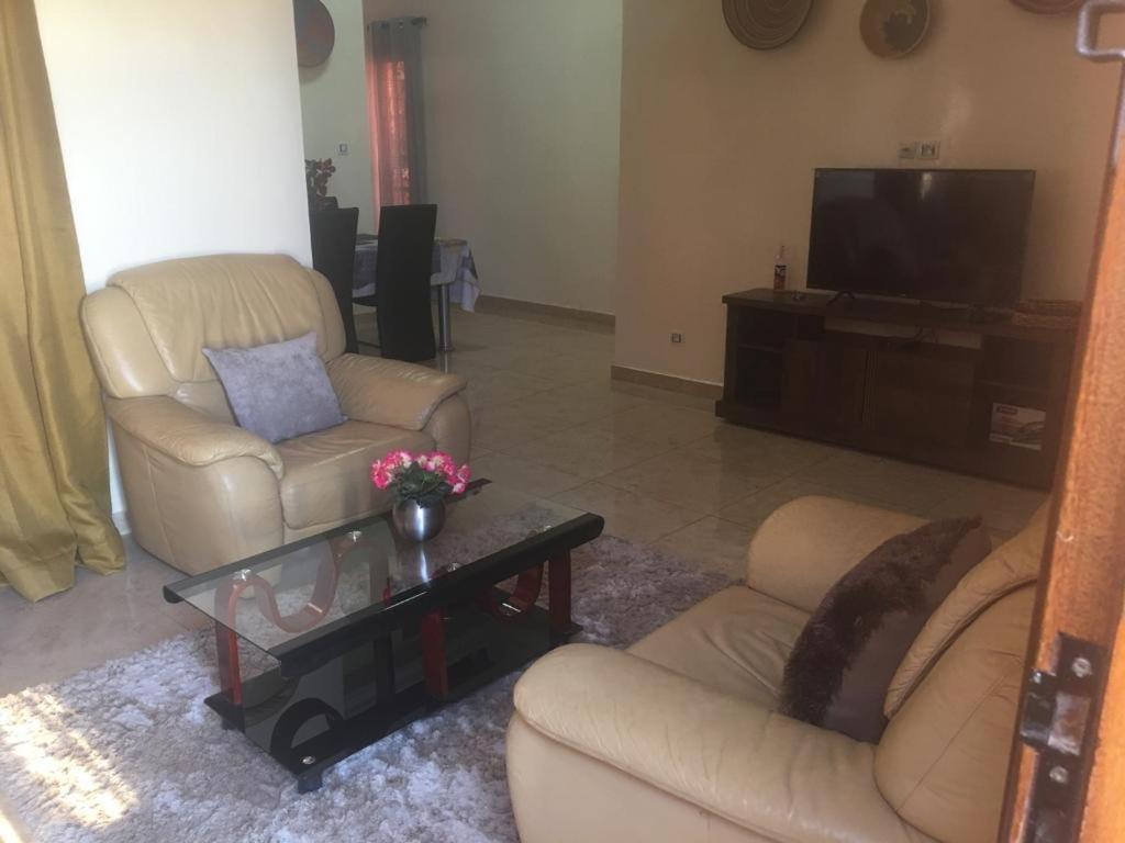 Villa Chez Julien Rufisque Ngoại thất bức ảnh