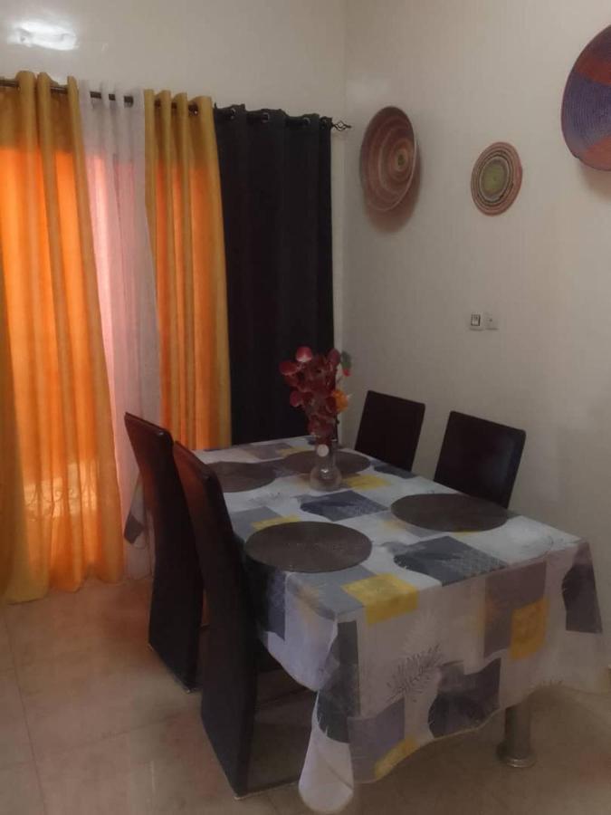 Villa Chez Julien Rufisque Ngoại thất bức ảnh